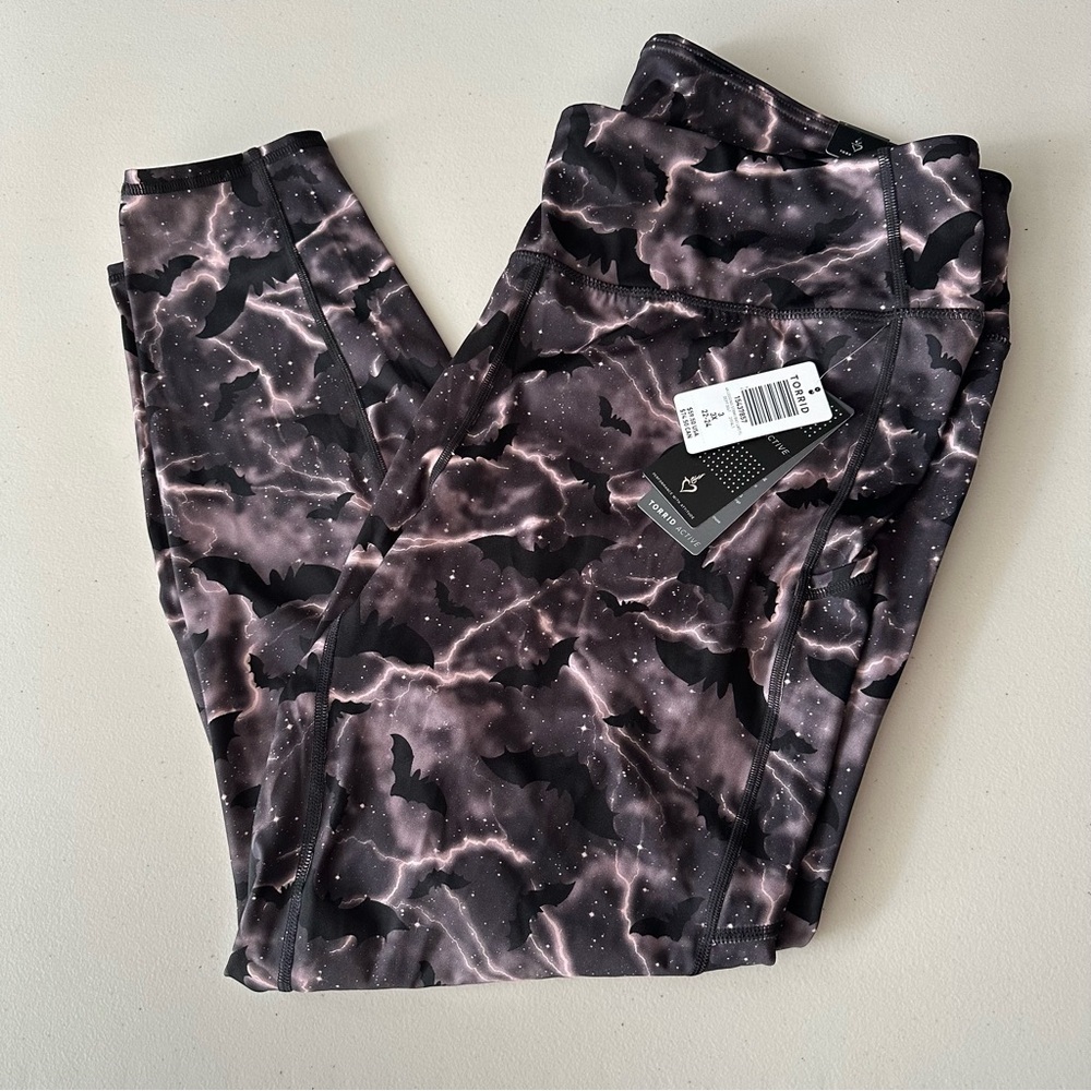 NWT Torrid Performance Lite Full Length Active Le… - image 4